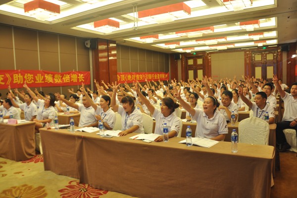 集成吊頂十大品牌，今頂復古集成吊頂